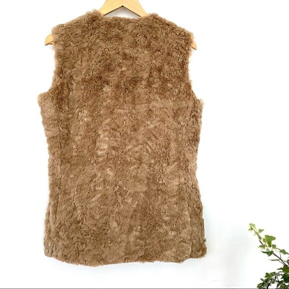 Charming Charlie faux fur vest, open front - Picture 3 of 9